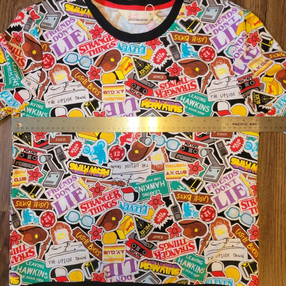 Stranger Things Peter Alexander Loungewear Pullover Sweatshirt - Picture 7 of 9